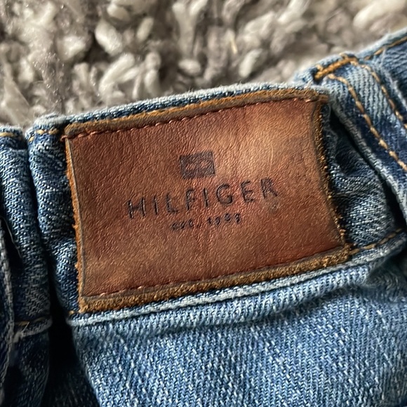 Tommy Hilfiger, kids size 7 Jean shorts - Picture 3 of 4